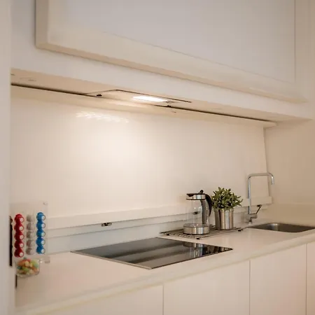 Apartment Pergola White Loft *